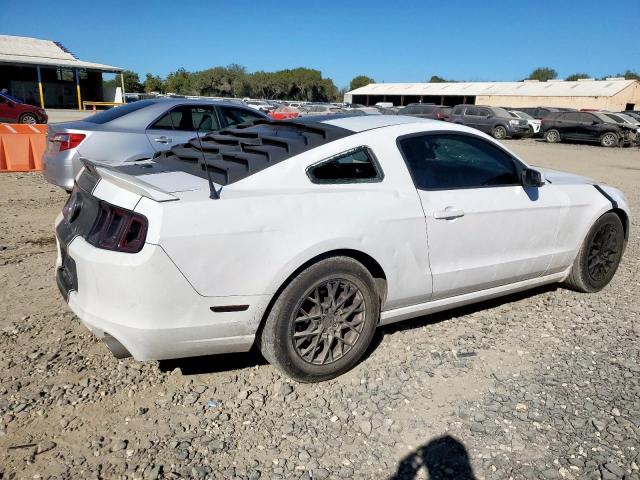 Ford Mustang Image 6