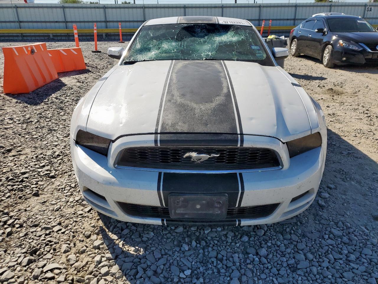 Ford Mustang Image 10