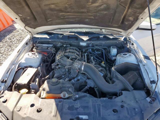 Ford Mustang Image 9