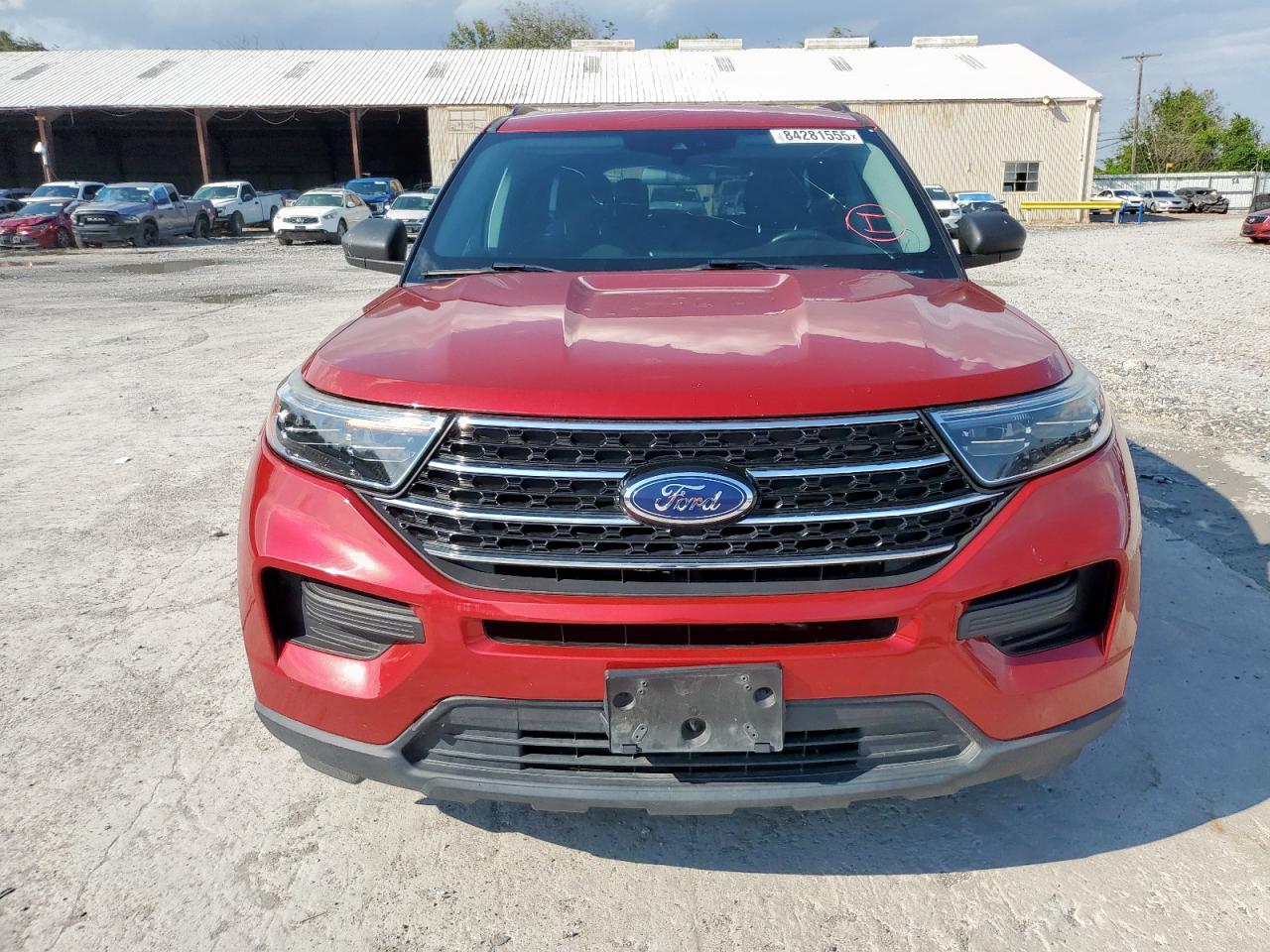 Ford Explorer Xlt Image 4