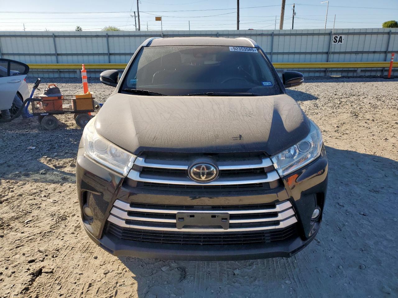 Toyota Highlander Se Image 13