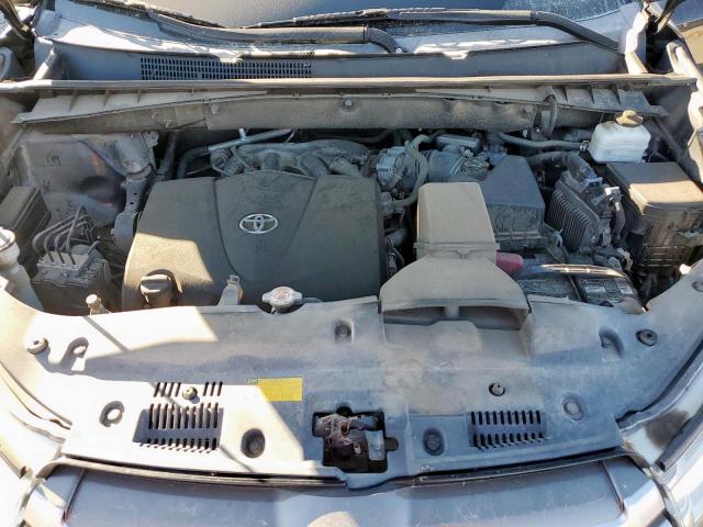 Toyota Highlander Se Image 9