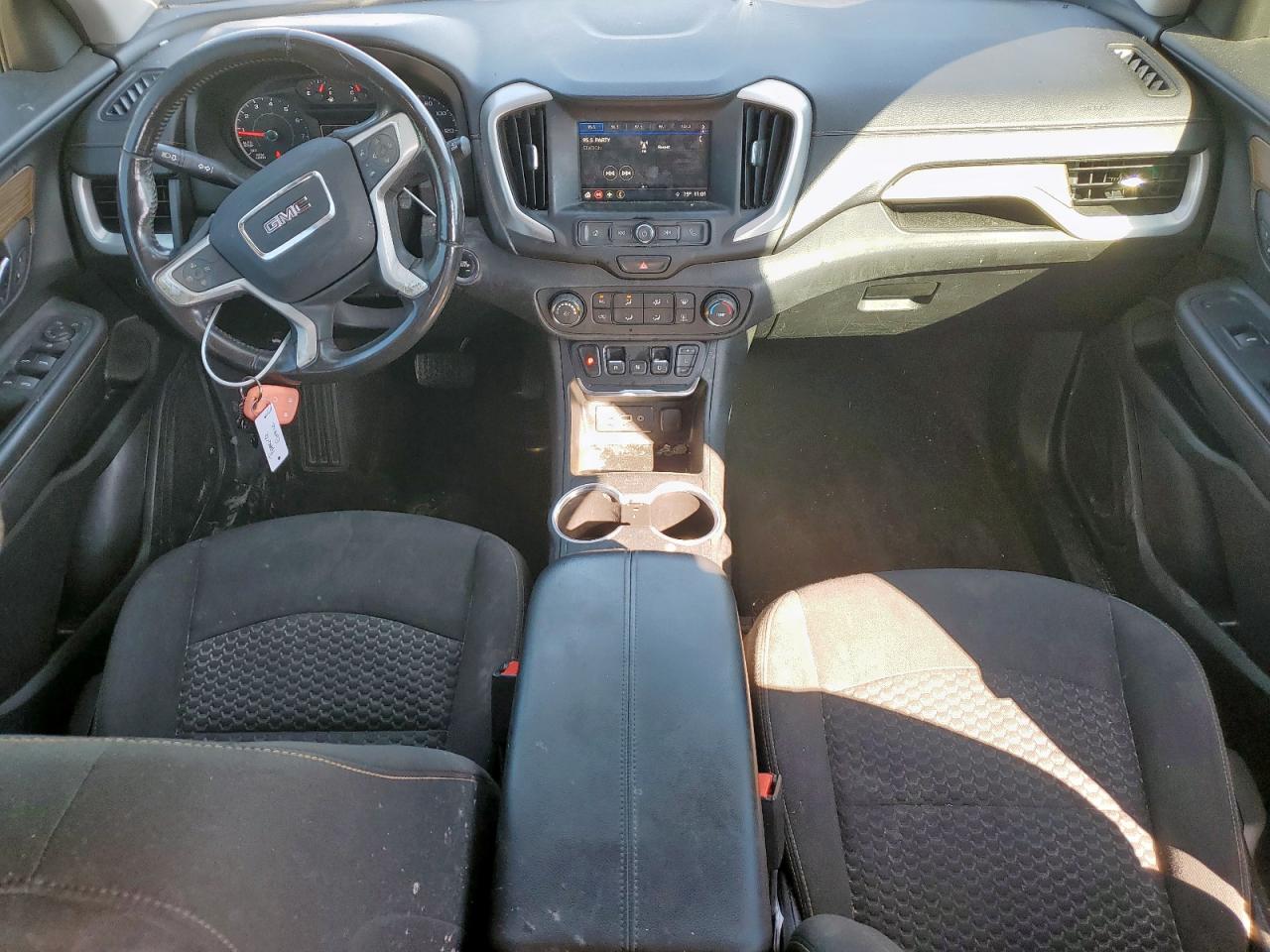 GMC Terrain Sle Image 2