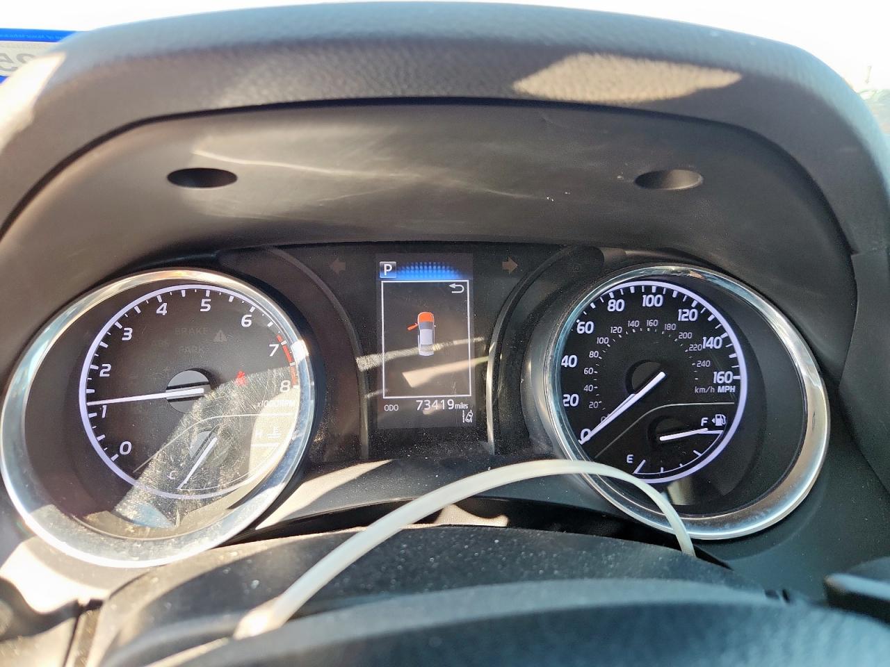 Toyota Camry Se Image 8