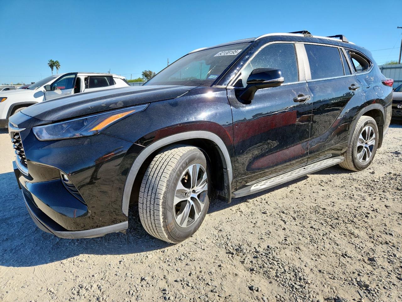 Toyota Highlander L Image 1