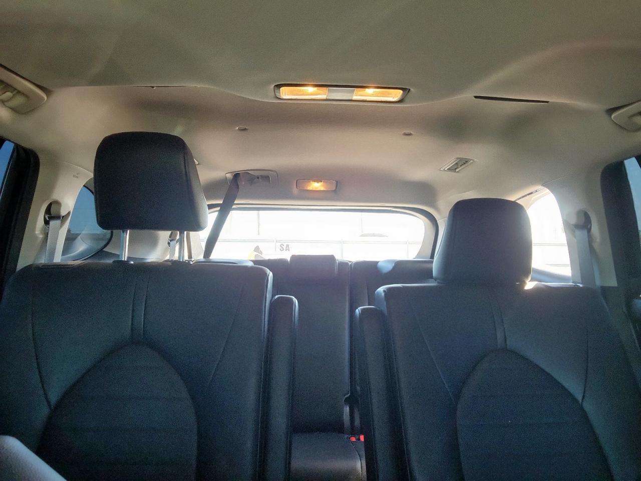 Toyota Highlander L Image 3