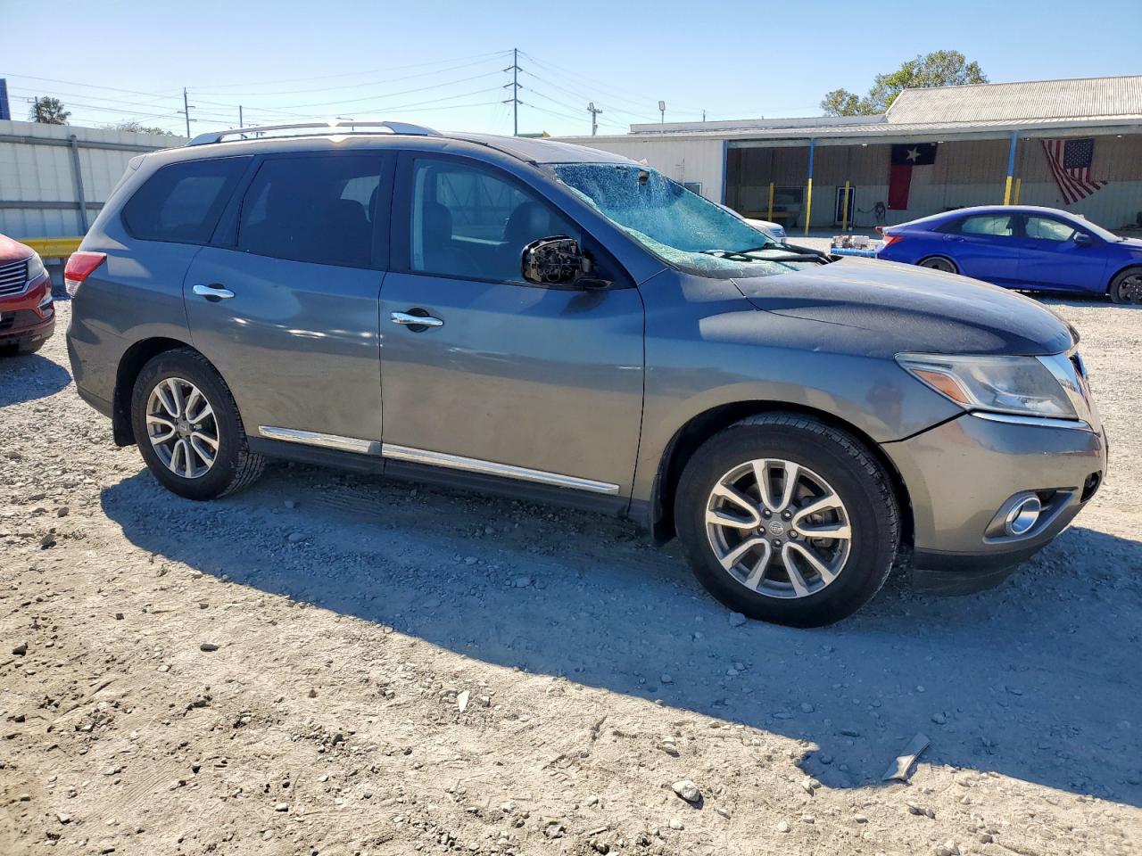 Nissan Pathfinder S Image 9