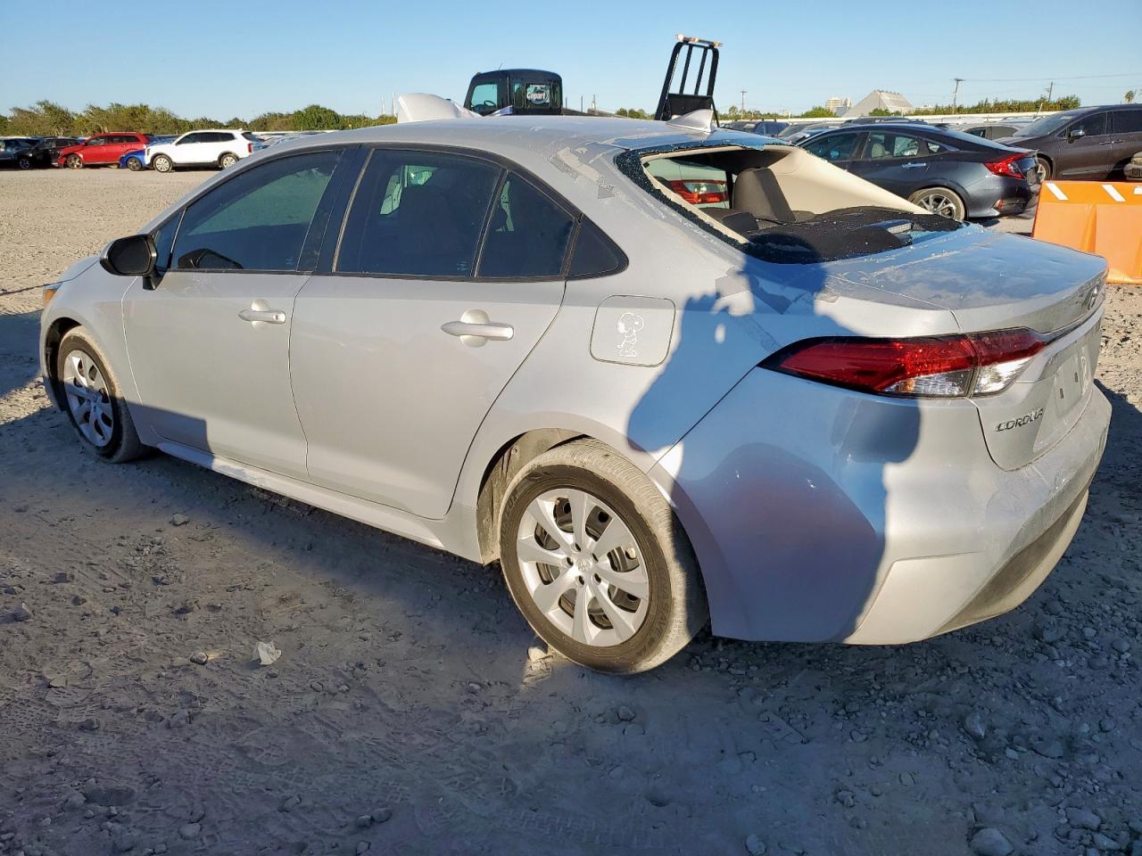 Toyota Corolla Le Image 2