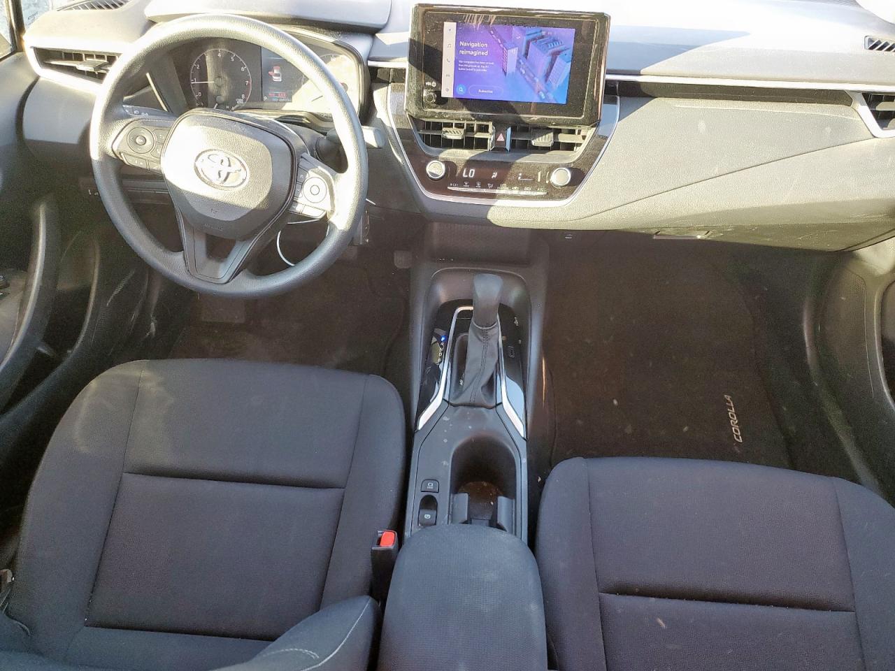 Toyota Corolla Le Image 11