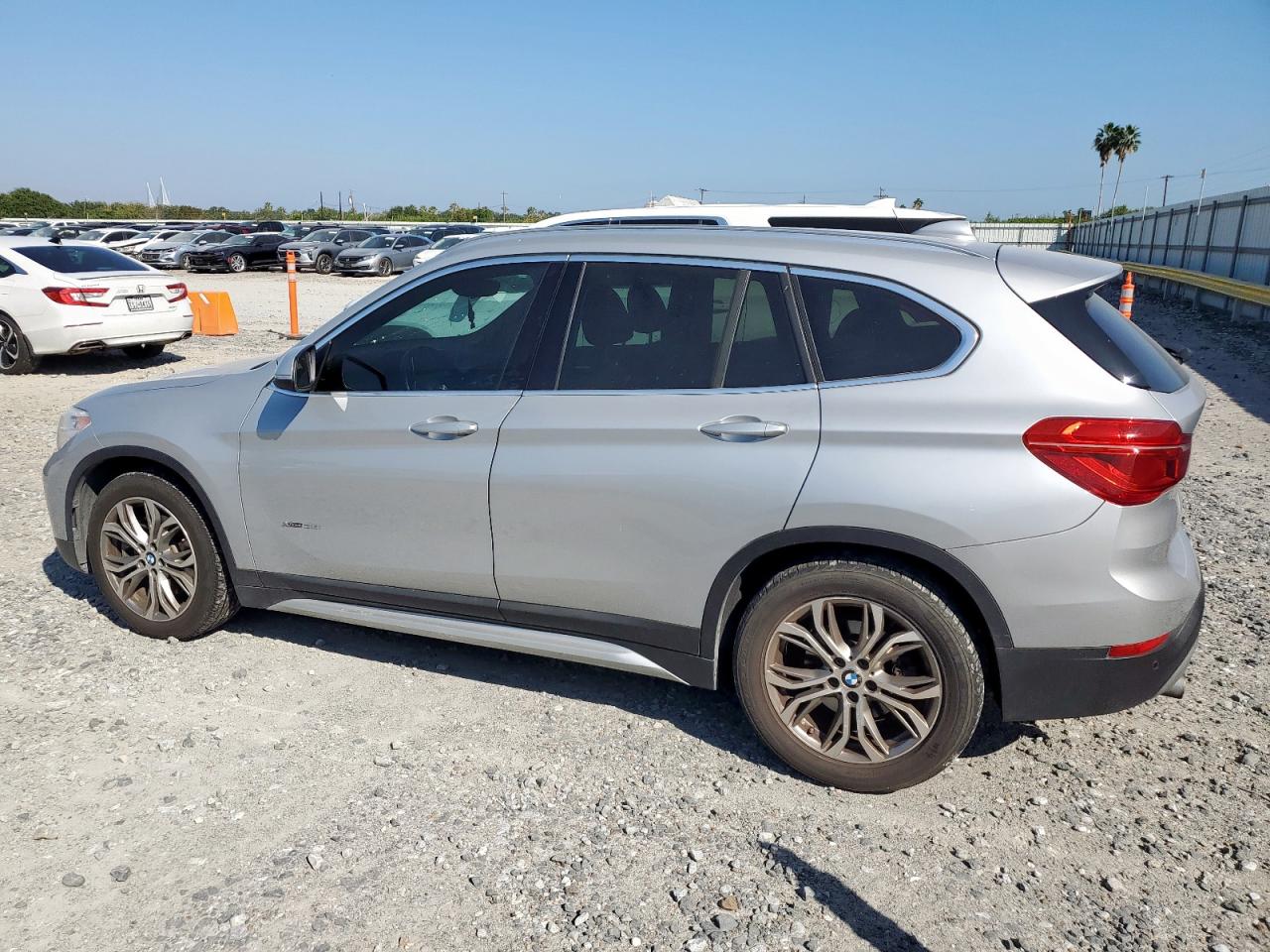 BMW X Series Xdrive28i Image 3