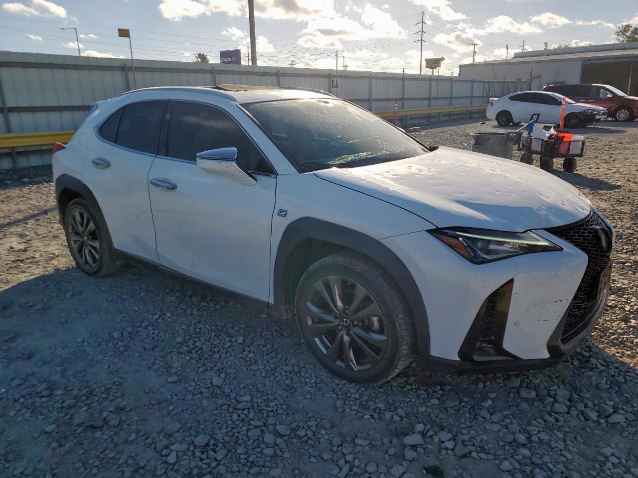 Lexus Ux 200 Image 8