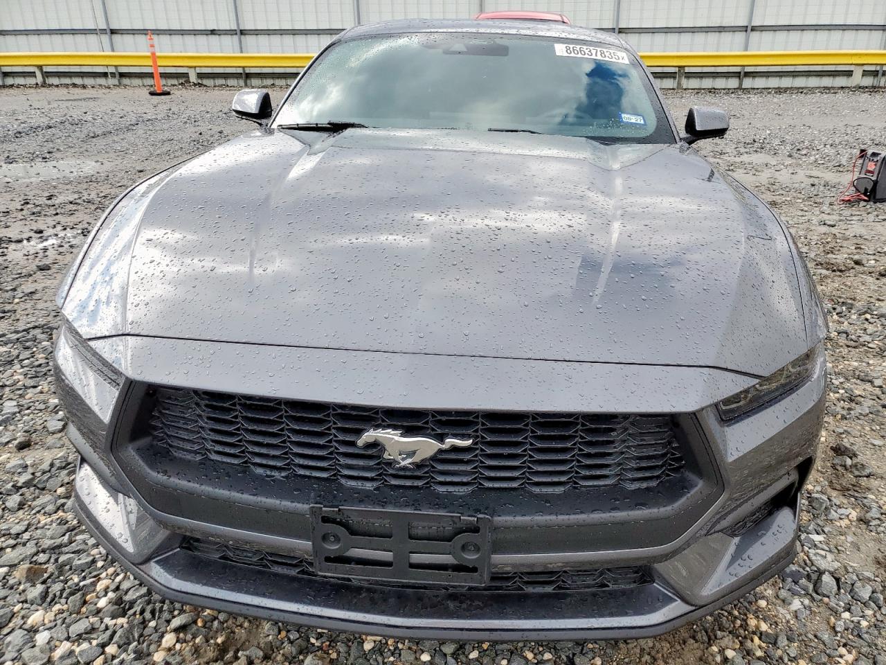 Ford Mustang Image 5