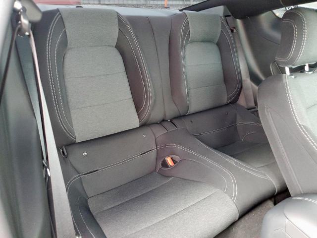 Ford Mustang Image 8