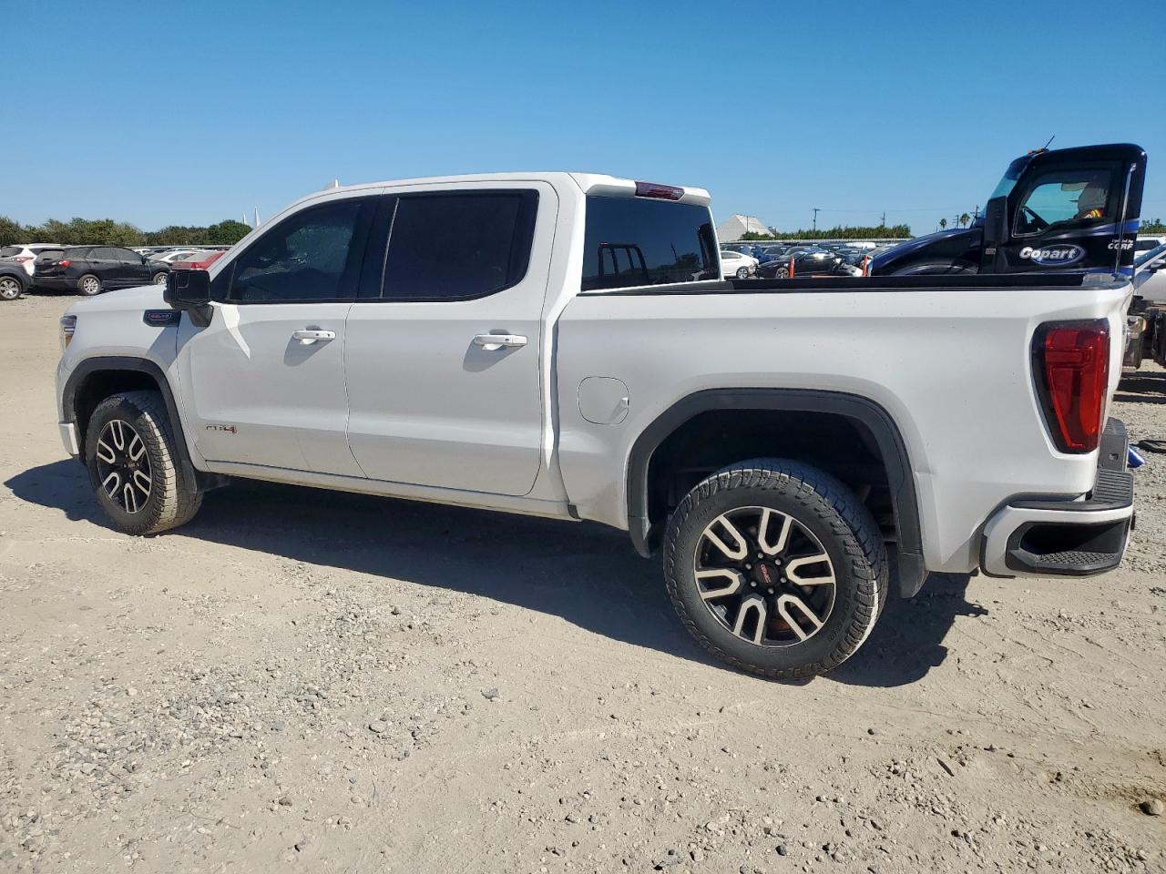 GMC Sierra K1500 At4 Image 6