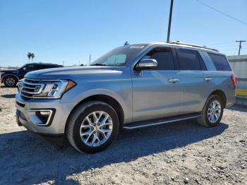  Salvage Ford Expedition