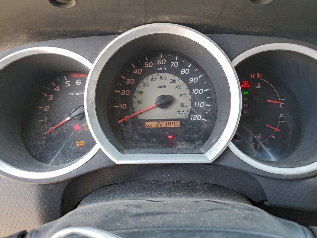 Toyota Tacoma Double Cab Image 9