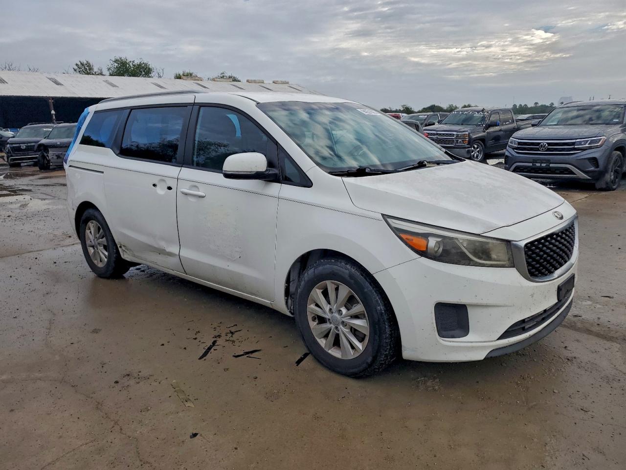 Kia Sedona Lx Image 5