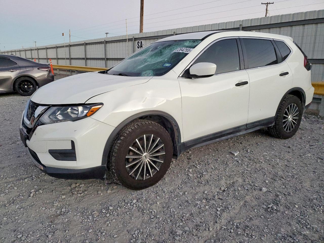 Nissan Rogue S Image 1