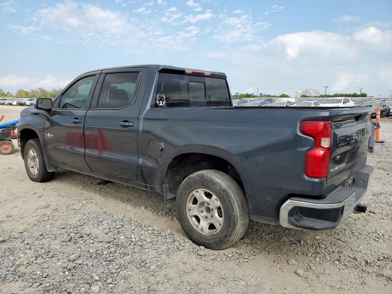 Chevrolet Silverado C1500 Lt Image 12
