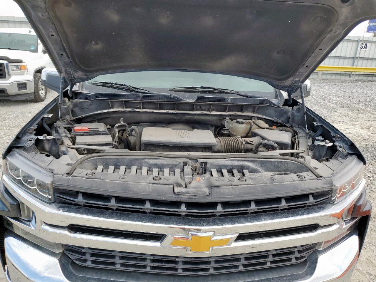 Chevrolet Silverado C1500 Lt Image 9