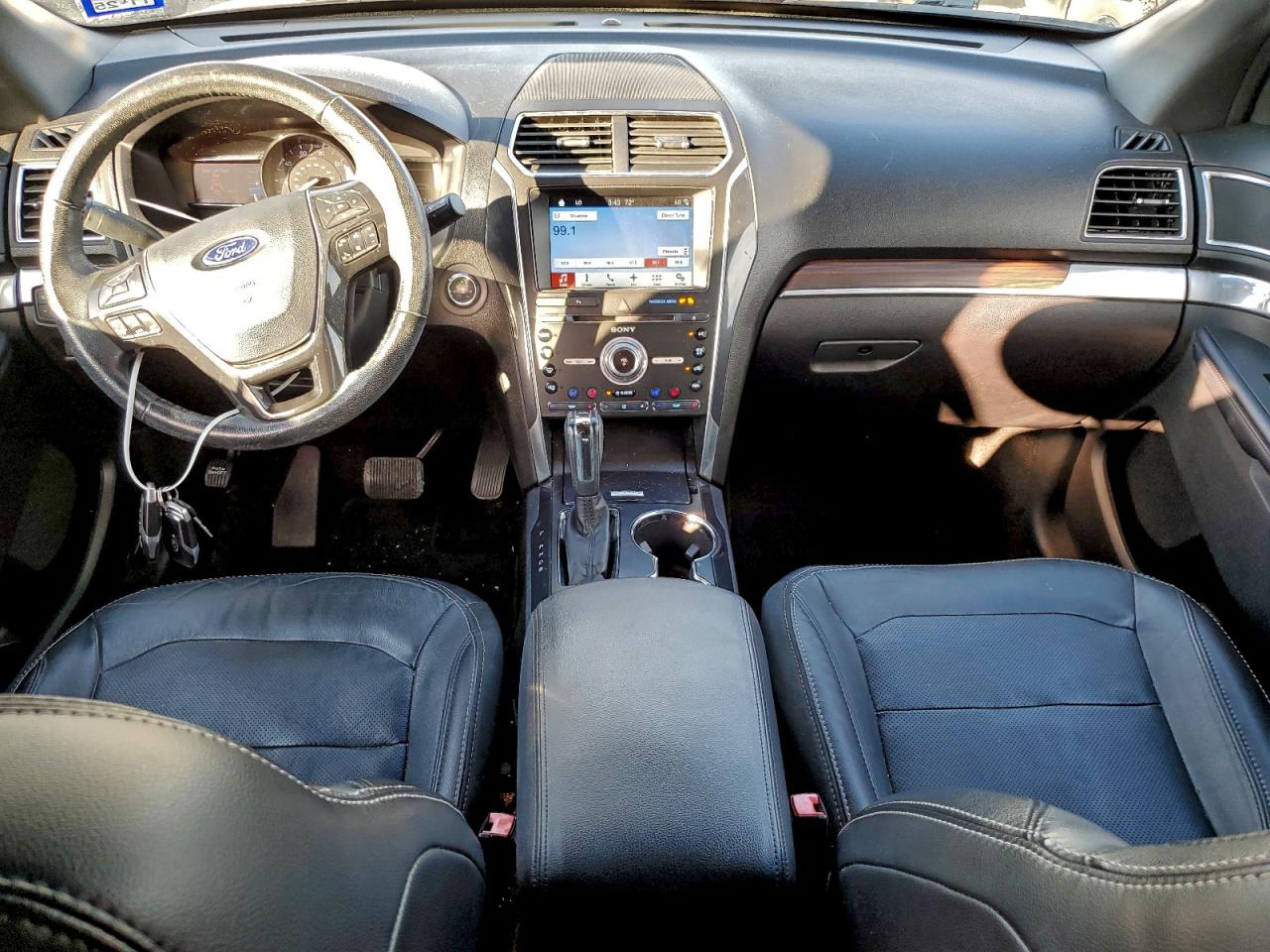 Ford Explorer Limited Image 6