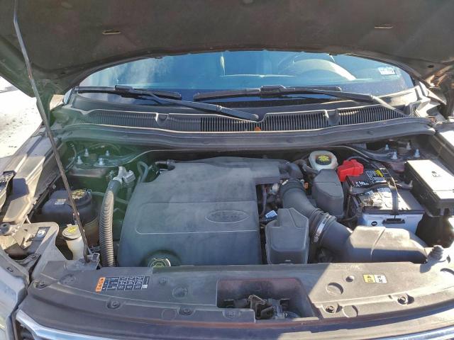 Ford Explorer Limited Image 8