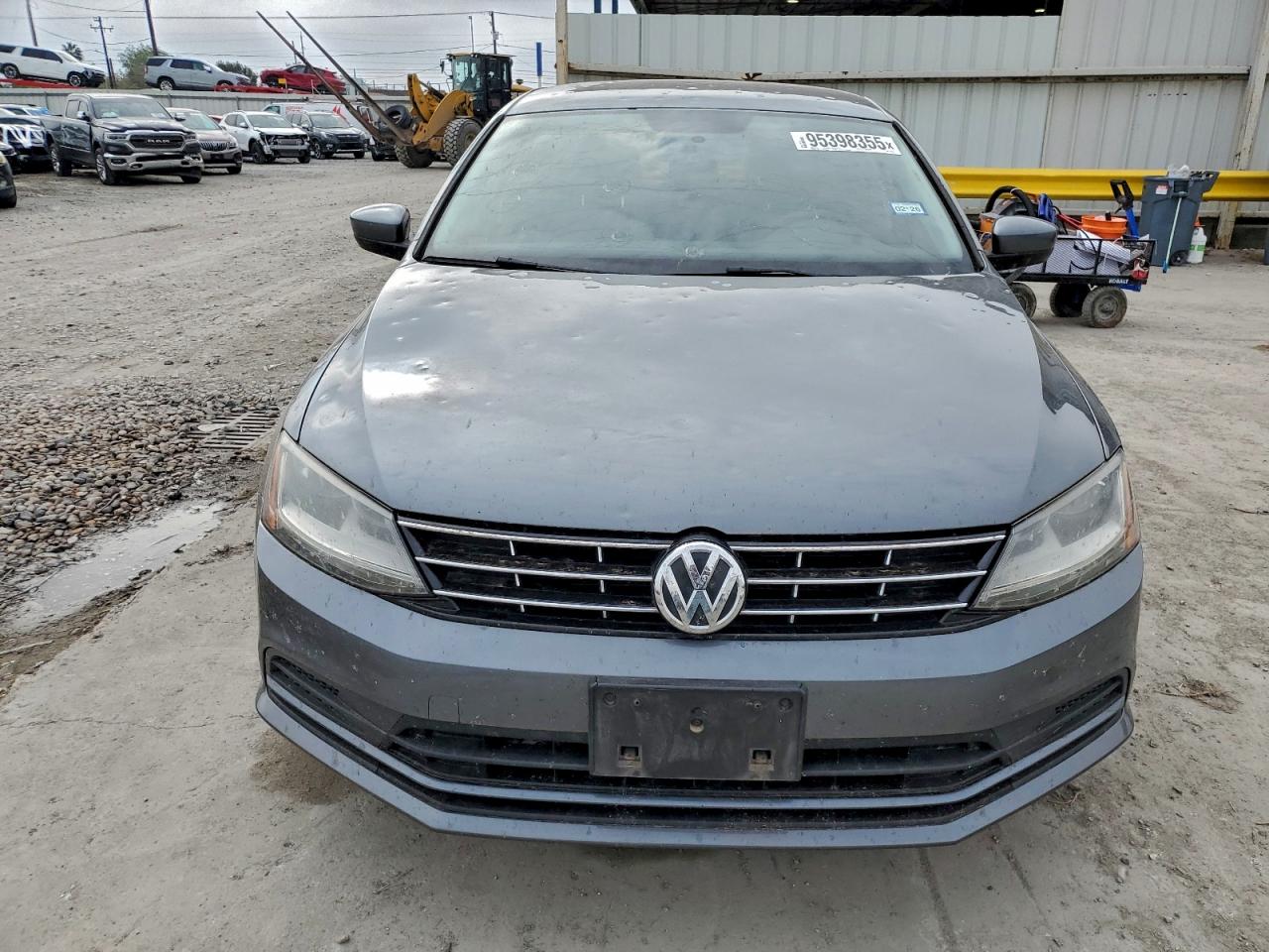 Volkswagen Jetta S Image 12