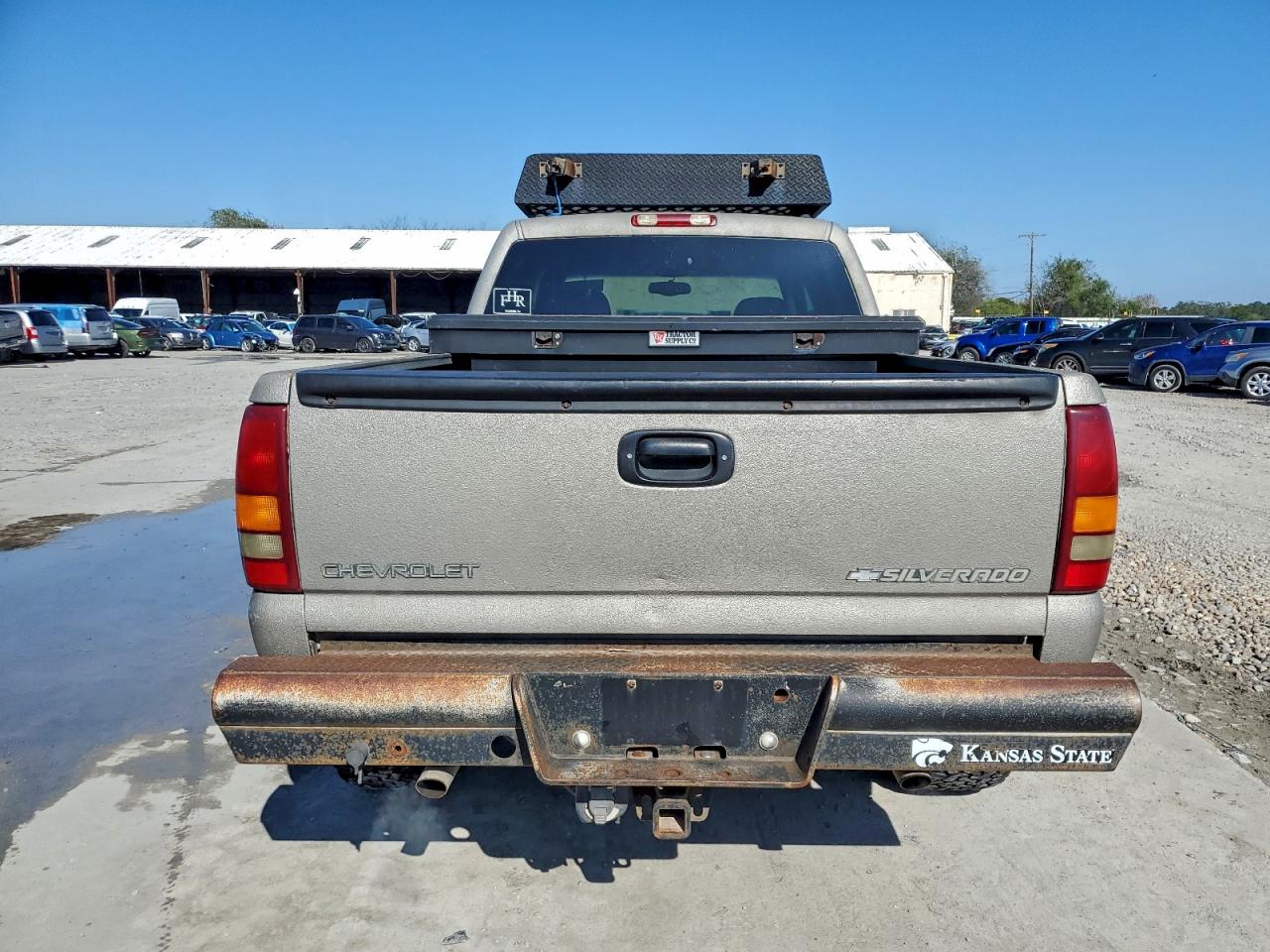 Chevrolet Silverado K1500 Heavy Duty Image 12