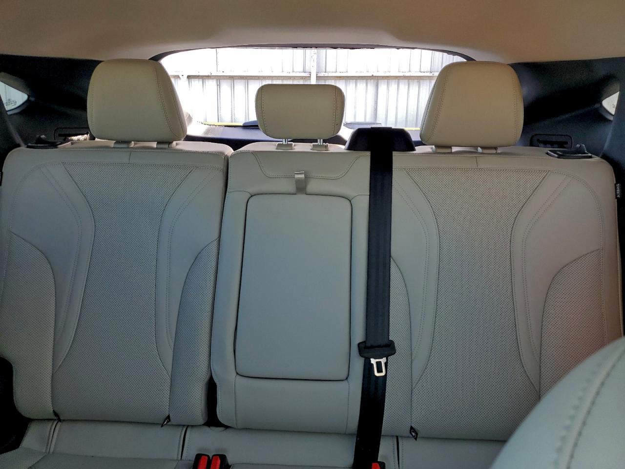 Ford Mustang Premium Image 11