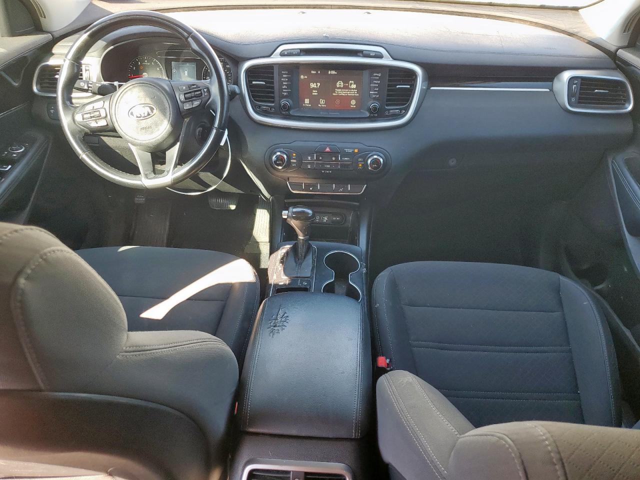 Kia Sorento Lx Image 3