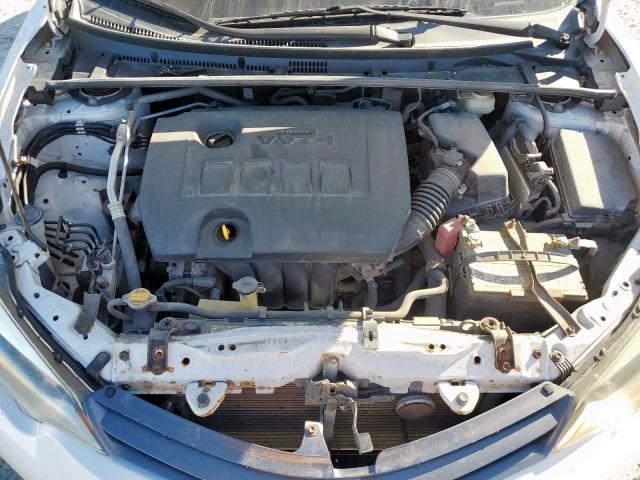 Toyota Corolla L Image 6