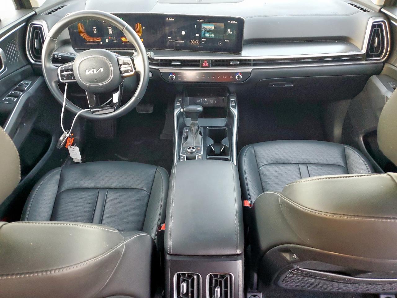 Kia Sorento S Image 6