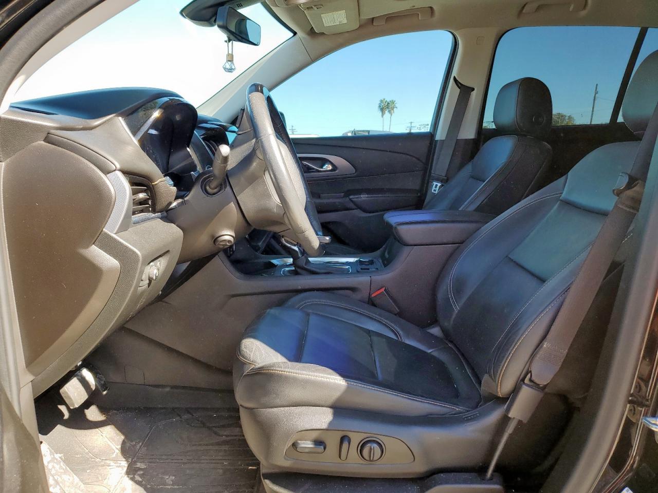 Chevrolet Traverse Premier Image 8