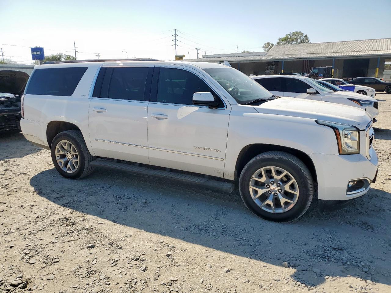 GMC Yukon C1500 Slt Image 10