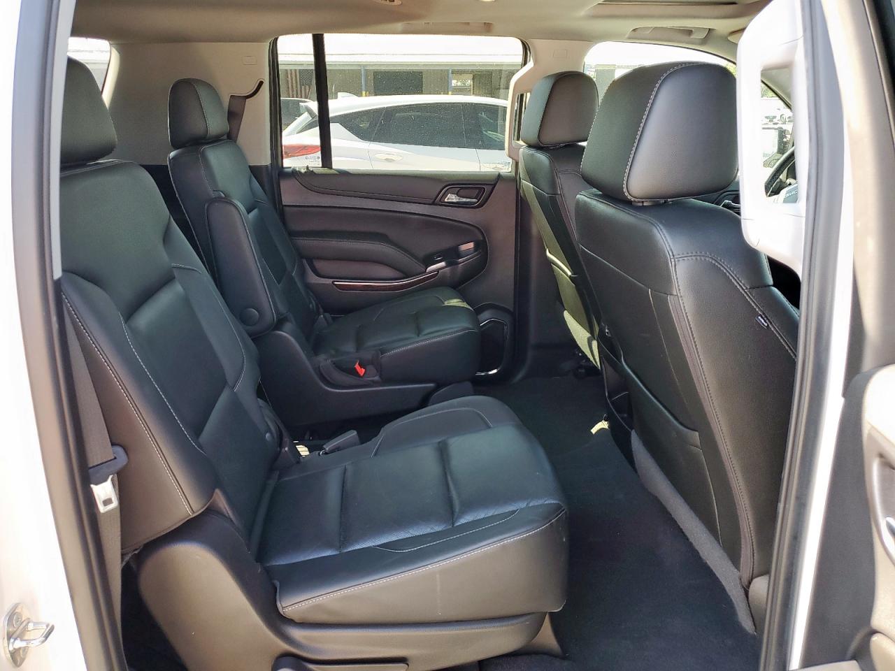 GMC Yukon C1500 Slt Image 8