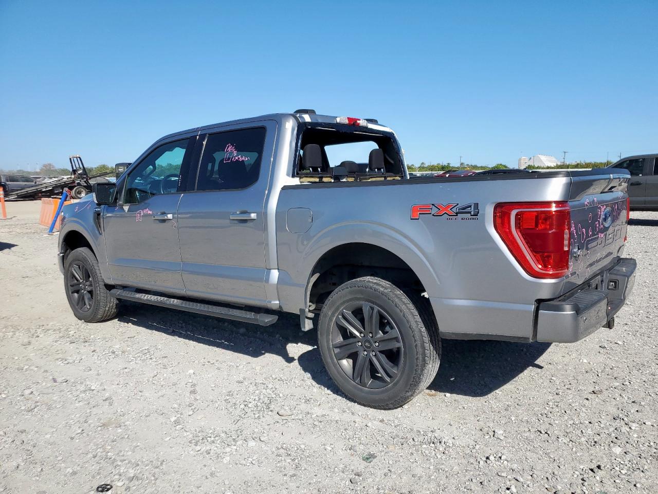 Ford F-150 Supercrew Image 9