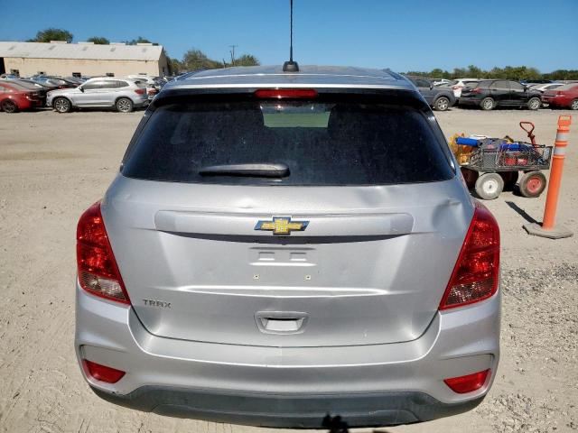 Chevrolet Trax Ls Image 3
