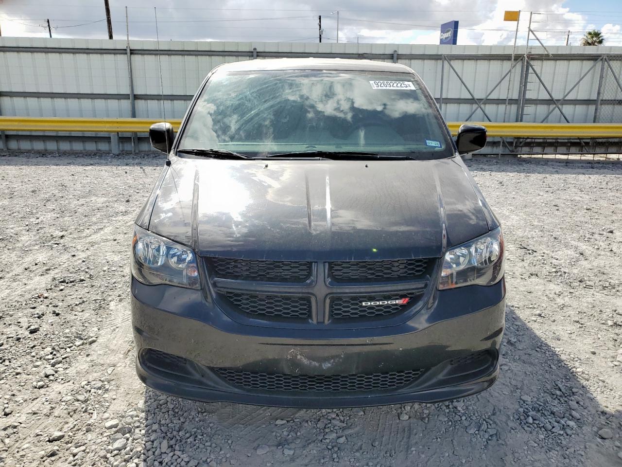 Dodge Caravan Se Image 13