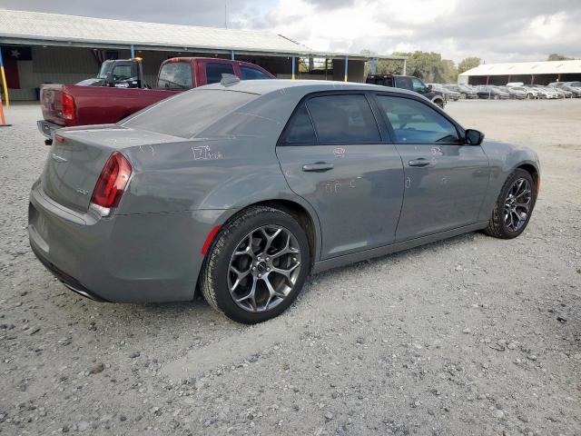 Chrysler 300 Touring Image 7