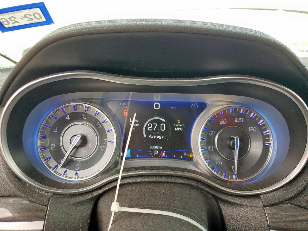 Chrysler 300 Touring Image 2