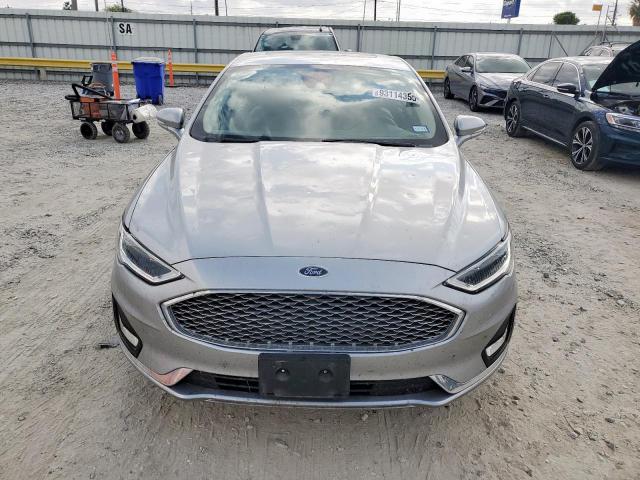 Ford Fusion Titanium Image 10