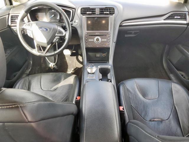 Ford Fusion Titanium Image 2