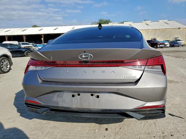 Hyundai ELANTRA Limited Image 5