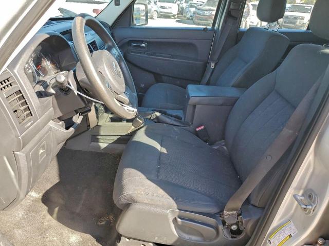 Jeep Liberty Sport Image 9