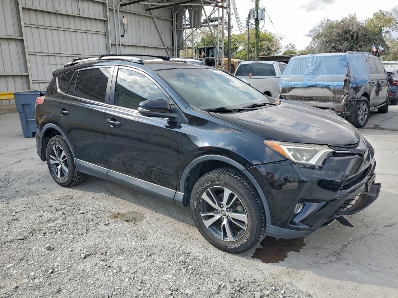 Toyota RAV4 Adventure Image 4