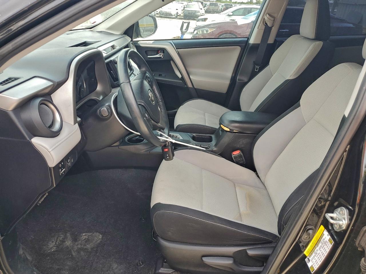 Toyota RAV4 Adventure Image 13