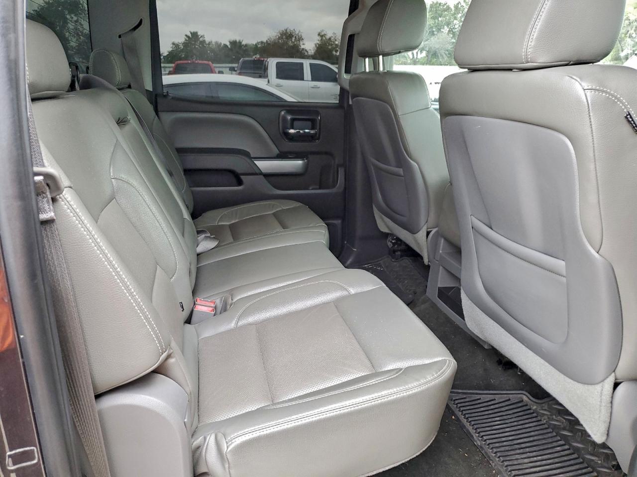 Chevrolet Silverado K1500 Lt Image 6