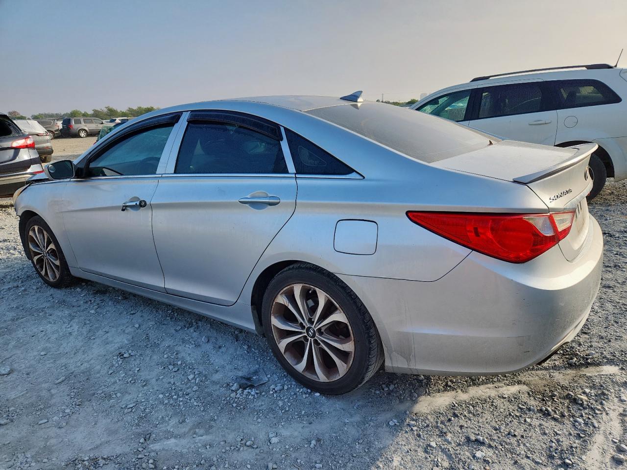 Hyundai SONATA Se Image 2