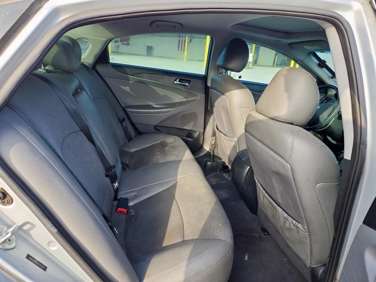 Hyundai SONATA Se Image 9