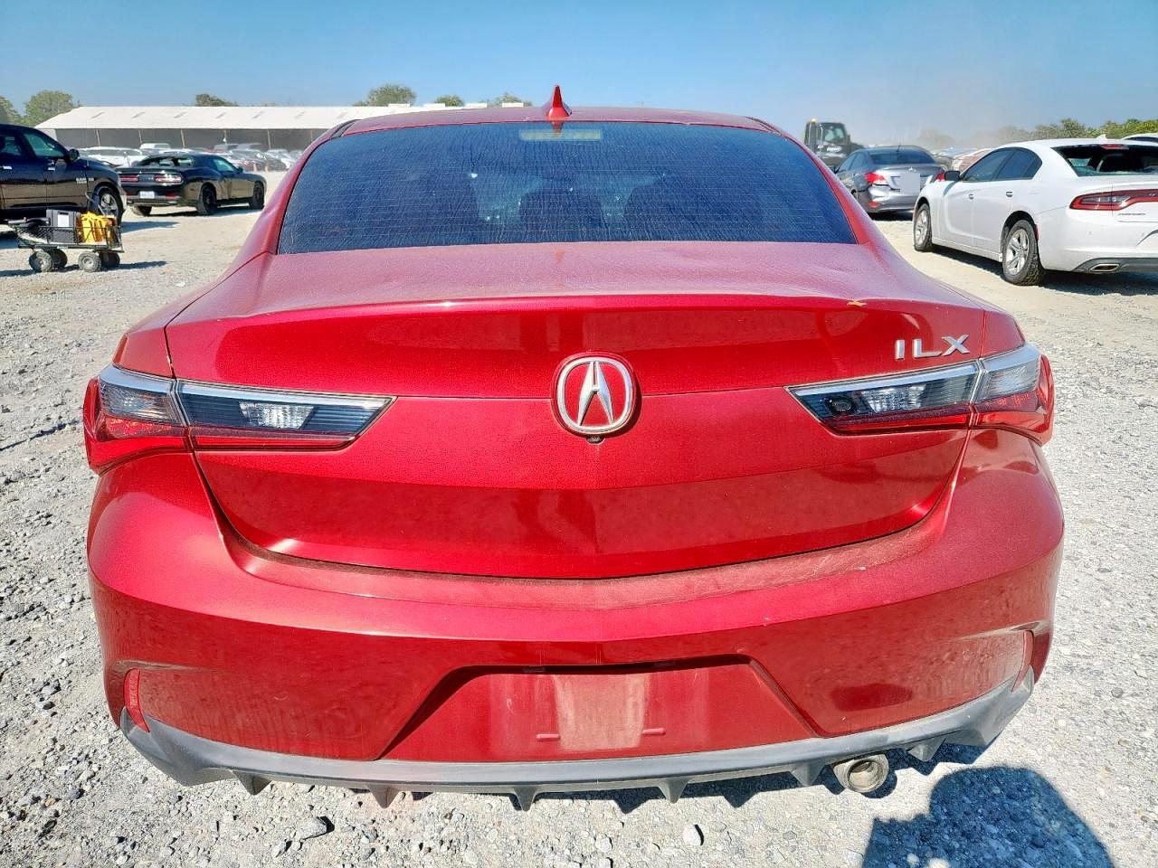 Acura ILX Image 9